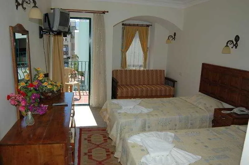 Oykun Hotel Fethiye 3*,